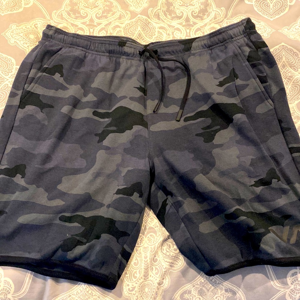 RVCA Shorts Camo